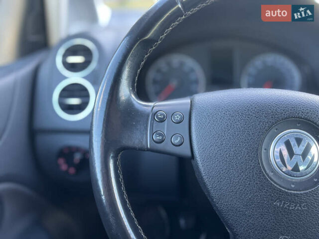 Фольксваген Гольф Плюс 2008 в Черкассах на Automoto.ua Серый Фольксваген Гольф Плюс, объемом двигателя 1.4 л и пробегом 238 тыс. км за 6599 $, фото 87 на Automoto.ua