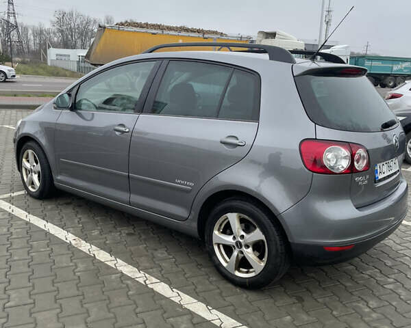 Серый Фольксваген Гольф Плюс, объемом двигателя 1.39 л и пробегом 219 тыс. км за 6200 $, фото 2 на Automoto.ua