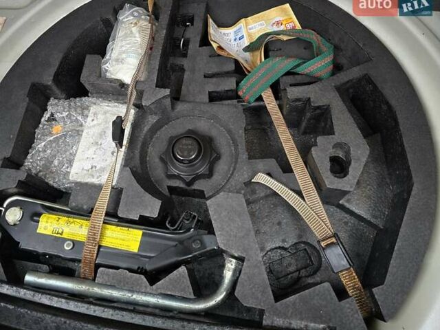 Серый Фольксваген Гольф Плюс, объемом двигателя 1.4 л и пробегом 121 тыс. км за 7400 $, фото 108 на Automoto.ua