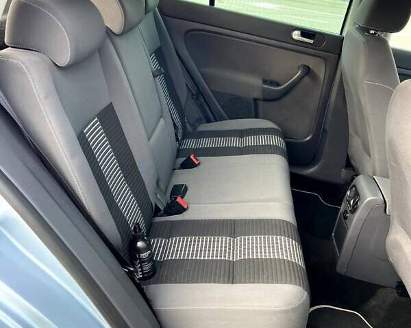 Серый Фольксваген Гольф Плюс, объемом двигателя 0 л и пробегом 190 тыс. км за 7900 $, фото 9 на Automoto.ua