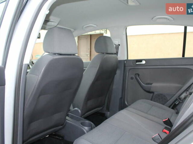 Фольксваген Гольф Плюс 2008 в Трускавце на Automoto.ua Серый Фольксваген Гольф Плюс, объемом двигателя 1.6 л и пробегом 195 тыс. км за 6790 $, фото 82 на Automoto.ua