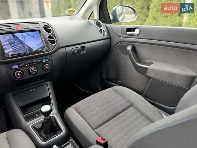 Серый Фольксваген Гольф Плюс, объемом двигателя 1.4 л и пробегом 155 тыс. км за 5700 $, фото 56 на Automoto.ua