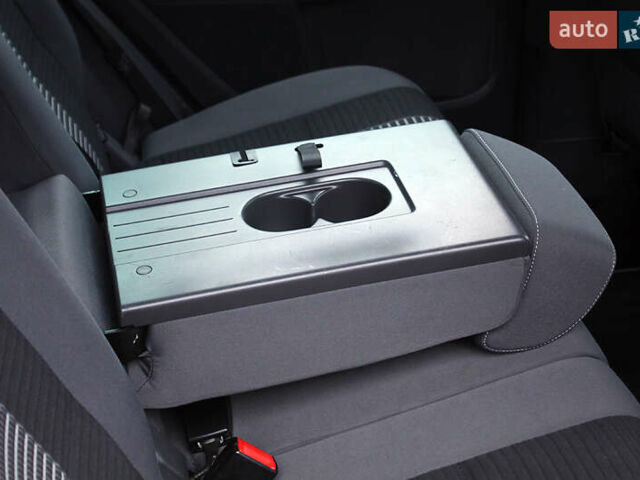 Серый Фольксваген Гольф Плюс, объемом двигателя 1.6 л и пробегом 189 тыс. км за 7800 $, фото 49 на Automoto.ua