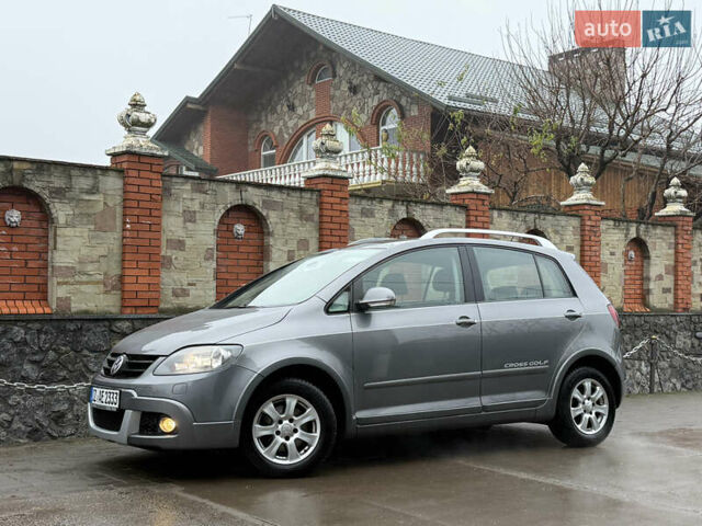 Серый Фольксваген Гольф Плюс, объемом двигателя 1.6 л и пробегом 225 тыс. км за 7399 $, фото 13 на Automoto.ua