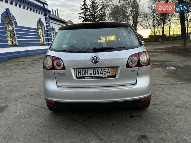 Серый Фольксваген Гольф Плюс, объемом двигателя 1.6 л и пробегом 144 тыс. км за 8200 $, фото 11 на Automoto.ua