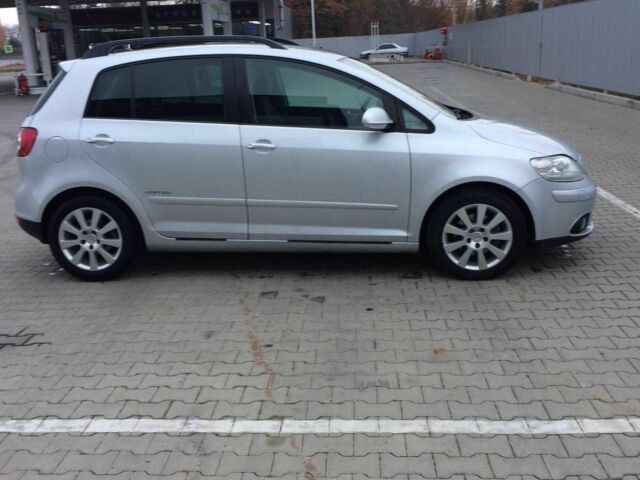 Серый Фольксваген Гольф Плюс, объемом двигателя 1.4 л и пробегом 195 тыс. км за 6800 $, фото 6 на Automoto.ua