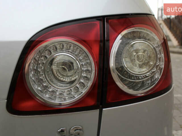 Серый Фольксваген Гольф Плюс, объемом двигателя 1.6 л и пробегом 210 тыс. км за 7500 $, фото 20 на Automoto.ua