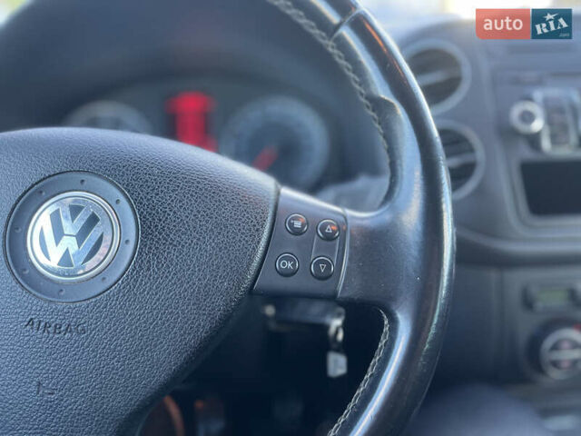 Фольксваген Гольф Плюс 2008 в Черкассах на Automoto.ua Серый Фольксваген Гольф Плюс, объемом двигателя 1.4 л и пробегом 238 тыс. км за 6599 $, фото 86 на Automoto.ua