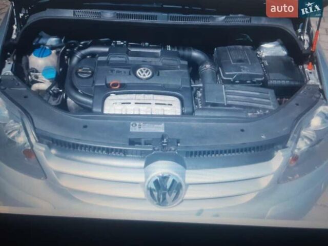 Фольксваген Гольф Плюс 2008 в Луцке на Automoto.ua Серый Фольксваген Гольф Плюс, объемом двигателя 1.4 л и пробегом 160 тыс. км за 6500 $, фото 4 на Automoto.ua