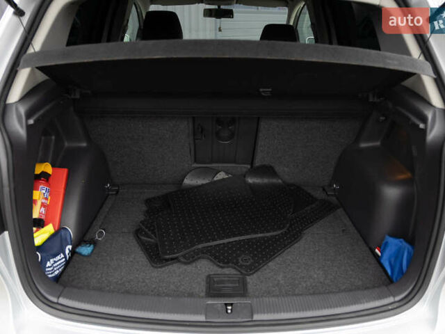 Сірий Фольксваген Golf Plus, об'ємом двигуна 1.9 л та пробігом 196 тис. км за 8700 $, фото 25 на Automoto.ua