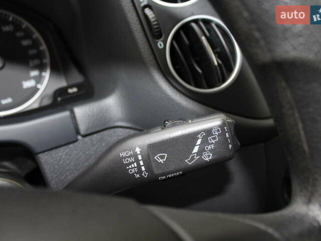 Фольксваген Гольф Плюс 2008 в Трускавце на Automoto.ua Серый Фольксваген Гольф Плюс, объемом двигателя 1.6 л и пробегом 195 тыс. км за 6790 $, фото 78 на Automoto.ua