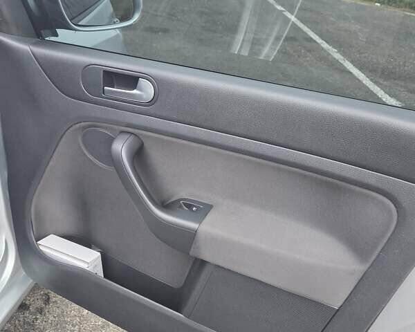 Серый Фольксваген Гольф Плюс, объемом двигателя 1.4 л и пробегом 211 тыс. км за 6400 $, фото 61 на Automoto.ua