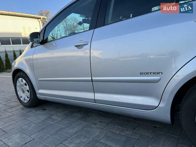 Серый Фольксваген Гольф Плюс, объемом двигателя 1.6 л и пробегом 99 тыс. км за 7250 $, фото 32 на Automoto.ua