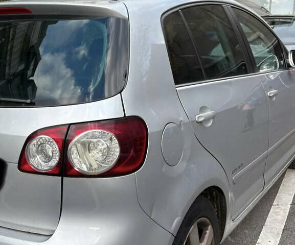 Серый Фольксваген Гольф Плюс, объемом двигателя 0 л и пробегом 200 тыс. км за 4999 $, фото 5 на Automoto.ua