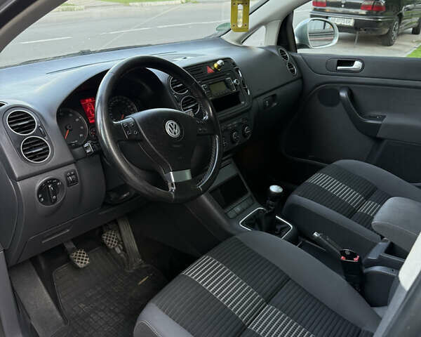 Сірий Фольксваген Golf Plus, об'ємом двигуна 1.4 л та пробігом 226 тис. км за 5900 $, фото 9 на Automoto.ua