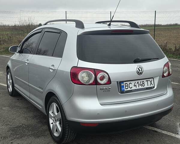Серый Фольксваген Гольф Плюс, объемом двигателя 1.4 л и пробегом 211 тыс. км за 6400 $, фото 25 на Automoto.ua