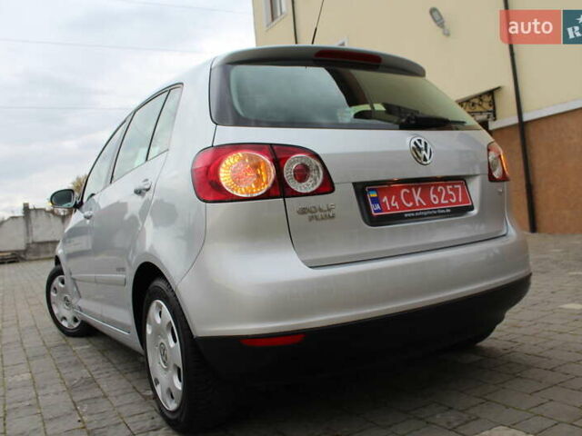 Фольксваген Гольф Плюс 2008 в Трускавце на Automoto.ua Серый Фольксваген Гольф Плюс, объемом двигателя 1.6 л и пробегом 195 тыс. км за 6790 $, фото 14 на Automoto.ua