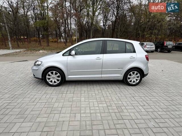Серый Фольксваген Гольф Плюс, объемом двигателя 1.6 л и пробегом 127 тыс. км за 7550 $, фото 12 на Automoto.ua