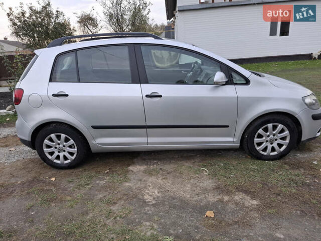 Сірий Фольксваген Golf Plus, об'ємом двигуна 1.6 л та пробігом 220 тис. км за 5550 $, фото 10 на Automoto.ua