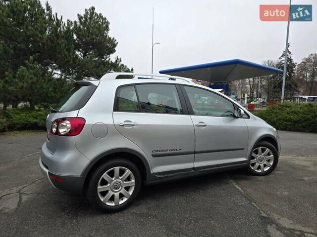 Серый Фольксваген Гольф Плюс, объемом двигателя 1.4 л и пробегом 121 тыс. км за 7400 $, фото 25 на Automoto.ua