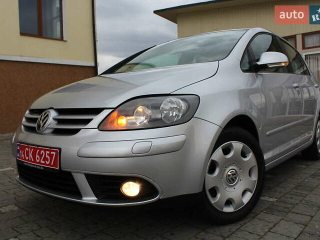 Фольксваген Гольф Плюс 2008 в Трускавце на Automoto.ua Серый Фольксваген Гольф Плюс, объемом двигателя 1.6 л и пробегом 195 тыс. км за 6790 $, фото 4 на Automoto.ua