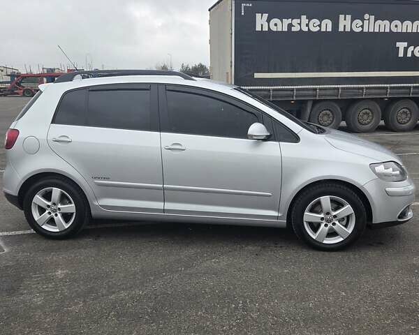 Серый Фольксваген Гольф Плюс, объемом двигателя 1.4 л и пробегом 211 тыс. км за 6400 $, фото 16 на Automoto.ua