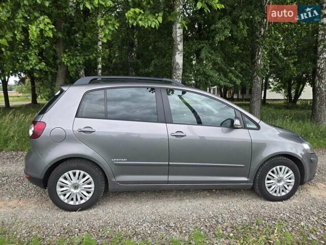 Сірий Фольксваген Golf Plus, об'ємом двигуна 1.6 л та пробігом 139 тис. км за 7100 $, фото 7 на Automoto.ua