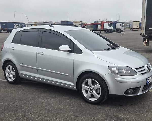 Серый Фольксваген Гольф Плюс, объемом двигателя 1.4 л и пробегом 211 тыс. км за 6400 $, фото 15 на Automoto.ua