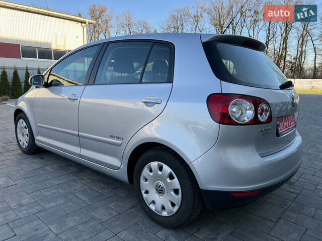 Серый Фольксваген Гольф Плюс, объемом двигателя 1.6 л и пробегом 99 тыс. км за 7250 $, фото 14 на Automoto.ua