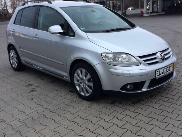 Серый Фольксваген Гольф Плюс, объемом двигателя 1.4 л и пробегом 195 тыс. км за 6800 $, фото 7 на Automoto.ua