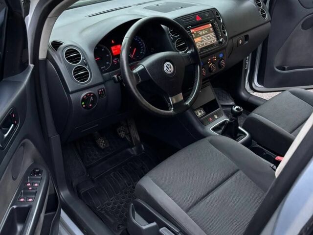Сірий Фольксваген Golf Plus, об'ємом двигуна 1.9 л та пробігом 264 тис. км за 4650 $, фото 8 на Automoto.ua