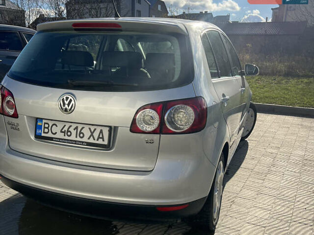 Серый Фольксваген Гольф Плюс, объемом двигателя 1.6 л и пробегом 210 тыс. км за 7500 $, фото 2 на Automoto.ua