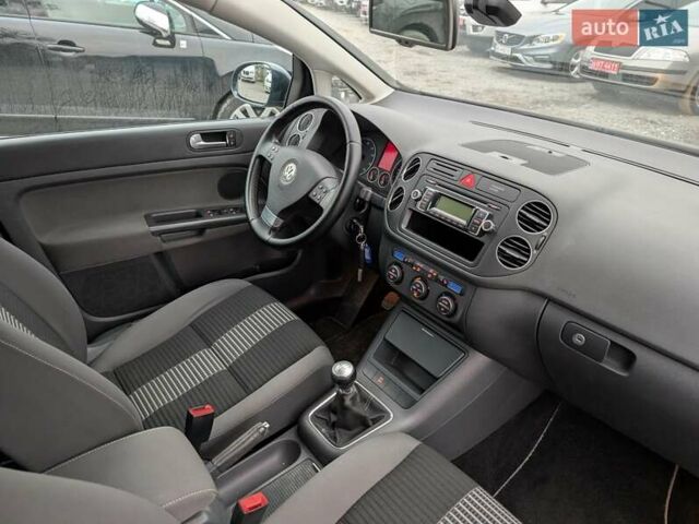 Серый Фольксваген Гольф Плюс, объемом двигателя 1.6 л и пробегом 159 тыс. км за 6950 $, фото 40 на Automoto.ua
