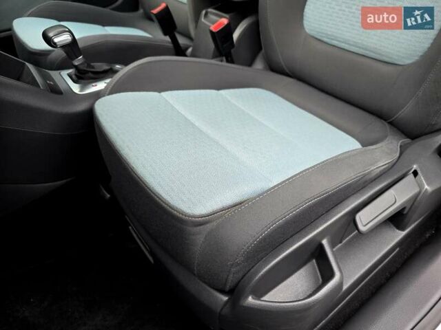 Серый Фольксваген Гольф Плюс, объемом двигателя 1.4 л и пробегом 121 тыс. км за 7400 $, фото 93 на Automoto.ua