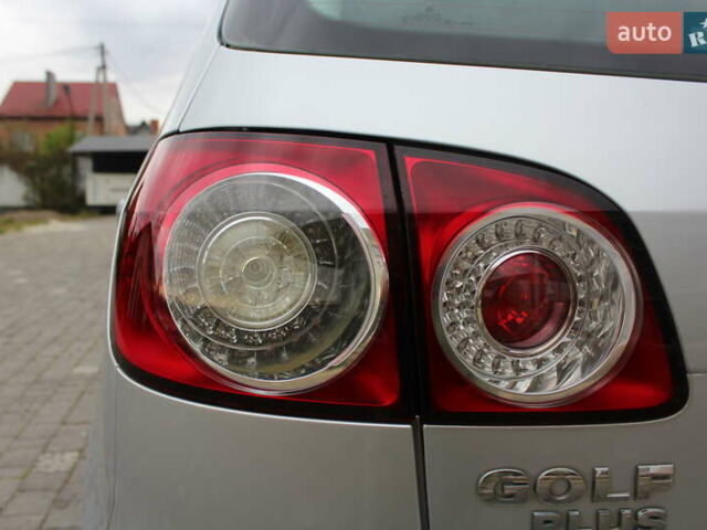 Фольксваген Гольф Плюс 2008 в Трускавце на Automoto.ua Серый Фольксваген Гольф Плюс, объемом двигателя 1.6 л и пробегом 195 тыс. км за 6790 $, фото 42 на Automoto.ua