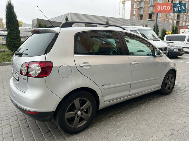 Серый Фольксваген Гольф Плюс, объемом двигателя 1.39 л и пробегом 287 тыс. км за 5000 $, фото 9 на Automoto.ua