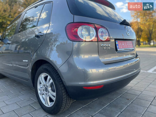 Фольксваген Гольф Плюс 2008 в Черкассах на Automoto.ua Серый Фольксваген Гольф Плюс, объемом двигателя 1.4 л и пробегом 238 тыс. км за 6599 $, фото 8 на Automoto.ua