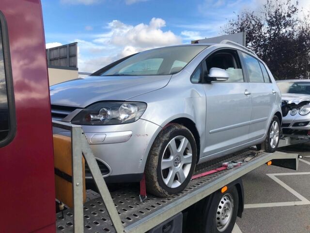 Серый Фольксваген Гольф Плюс, объемом двигателя 1.4 л и пробегом 190 тыс. км за 6250 $, фото 10 на Automoto.ua