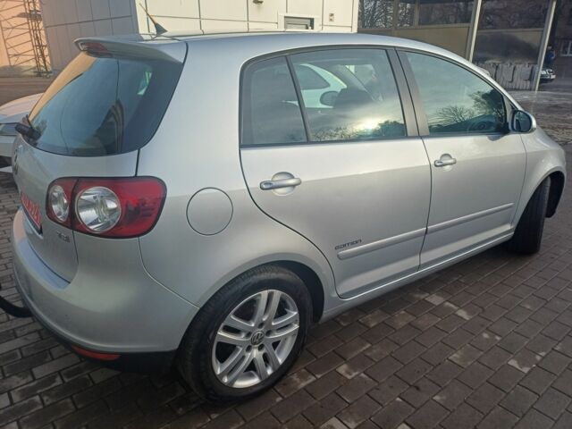 Серый Фольксваген Гольф Плюс, объемом двигателя 1.4 л и пробегом 208 тыс. км за 5850 $, фото 1 на Automoto.ua