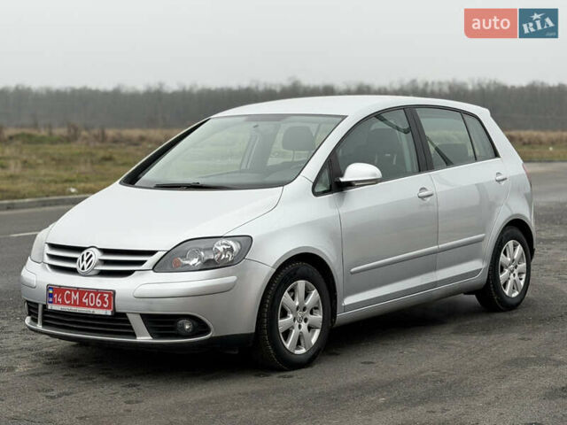 Сірий Фольксваген Golf Plus, об'ємом двигуна 1.6 л та пробігом 219 тис. км за 6499 $, фото 7 на Automoto.ua