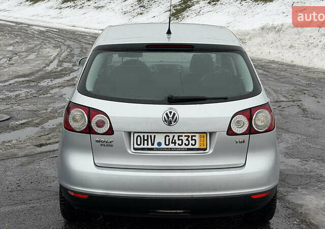 Серый Фольксваген Гольф Плюс, объемом двигателя 1.4 л и пробегом 220 тыс. км за 6500 $, фото 3 на Automoto.ua