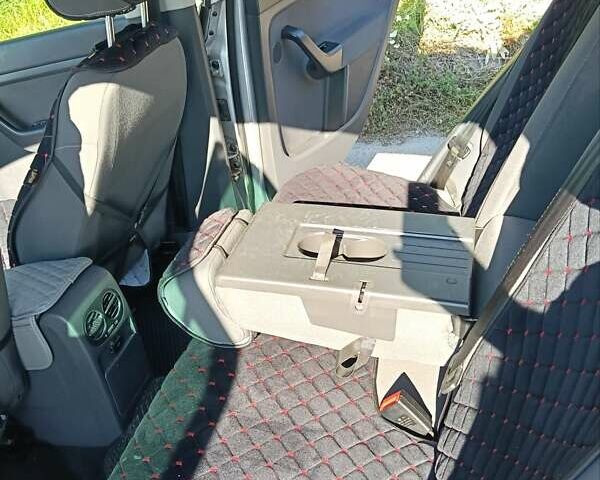 Серый Фольксваген Гольф Плюс, объемом двигателя 1.39 л и пробегом 165 тыс. км за 7500 $, фото 18 на Automoto.ua