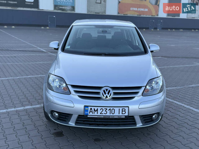 Сірий Фольксваген Golf Plus, об'ємом двигуна 1.39 л та пробігом 153 тис. км за 6800 $, фото 7 на Automoto.ua