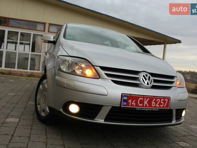 Фольксваген Гольф Плюс 2008 в Трускавце на Automoto.ua Серый Фольксваген Гольф Плюс, объемом двигателя 1.6 л и пробегом 195 тыс. км за 6790 $, фото 8 на Automoto.ua
