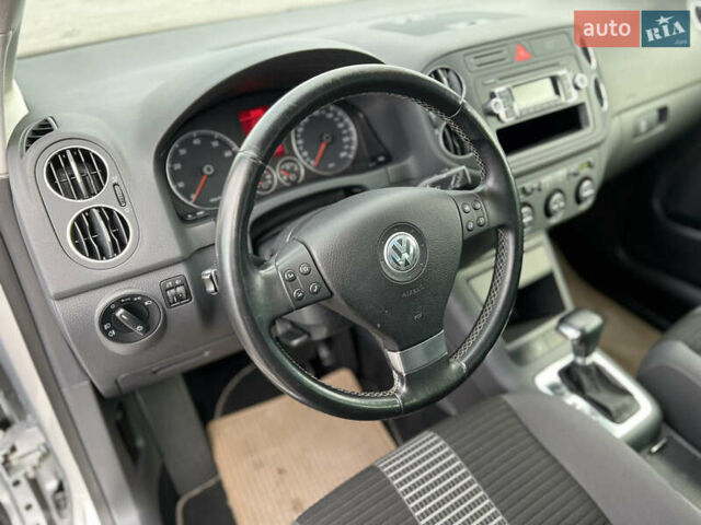 Сірий Фольксваген Golf Plus, об'ємом двигуна 1.4 л та пробігом 183 тис. км за 7899 $, фото 15 на Automoto.ua