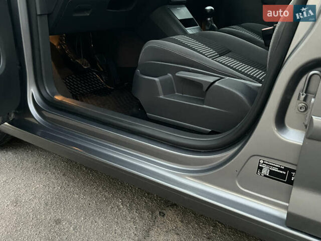 Серый Фольксваген Гольф Плюс, объемом двигателя 0 л и пробегом 221 тыс. км за 6300 $, фото 33 на Automoto.ua