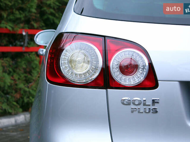 Серый Фольксваген Гольф Плюс, объемом двигателя 1.6 л и пробегом 189 тыс. км за 7800 $, фото 15 на Automoto.ua