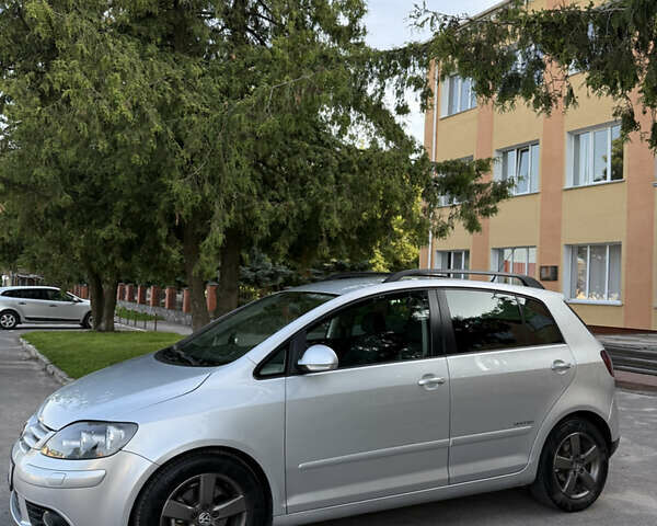 Сірий Фольксваген Golf Plus, об'ємом двигуна 1.4 л та пробігом 226 тис. км за 5900 $, фото 3 на Automoto.ua