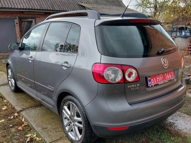 Серый Фольксваген Гольф Плюс, объемом двигателя 1.4 л и пробегом 240 тыс. км за 7700 $, фото 5 на Automoto.ua