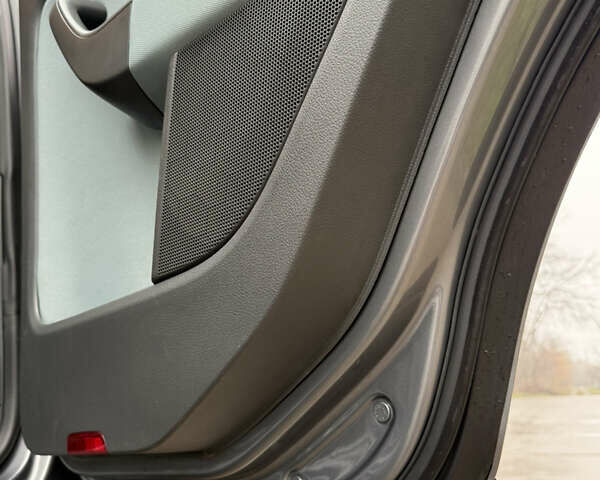 Серый Фольксваген Гольф Плюс, объемом двигателя 1.6 л и пробегом 225 тыс. км за 7399 $, фото 83 на Automoto.ua